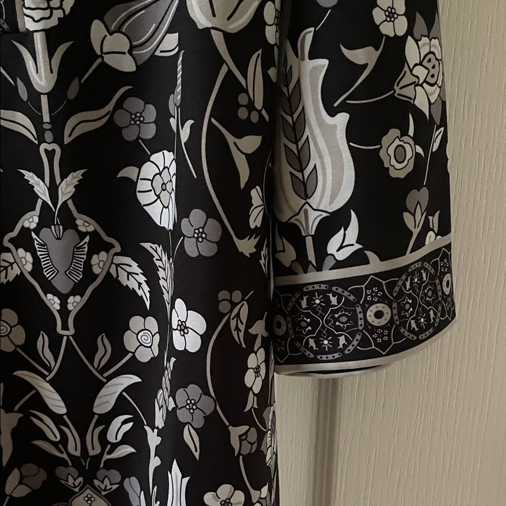 Gretchen Scott Black and White Patterned Tunic - Picture 4 of 5